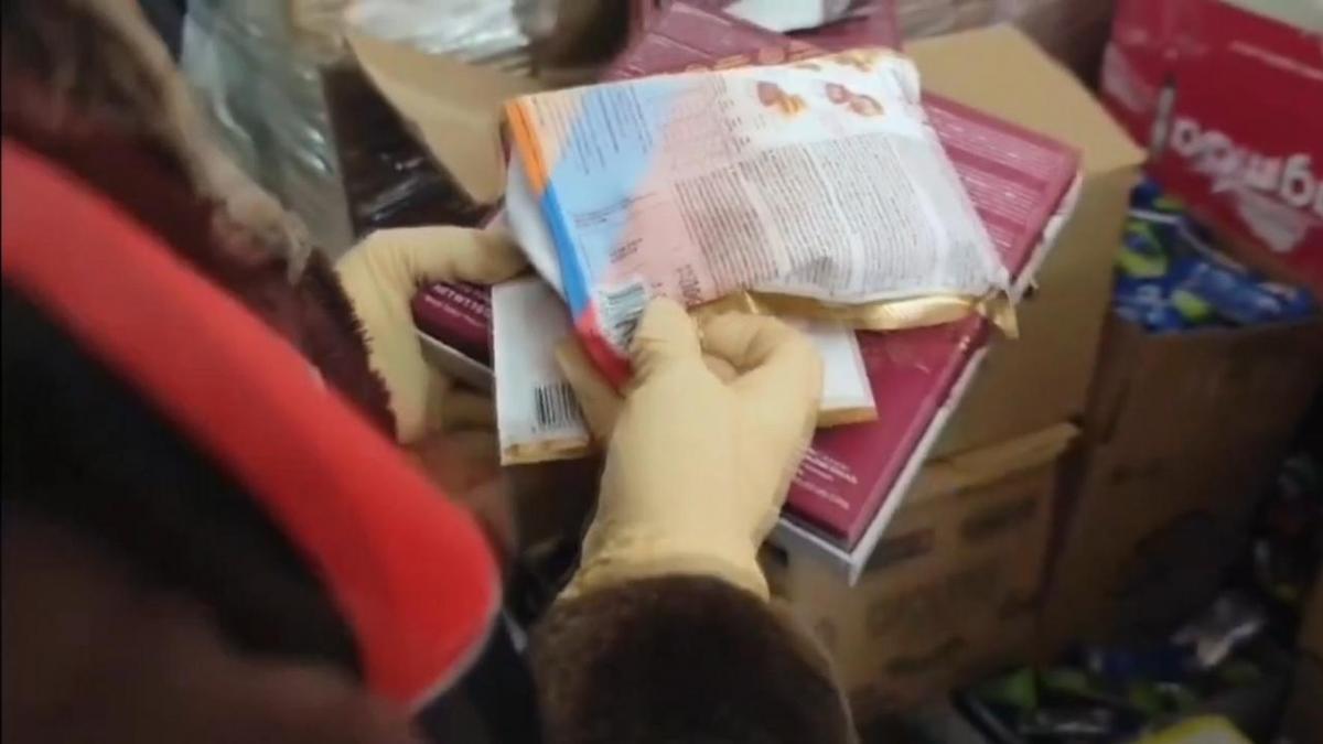 Ankara’da son kullanma tarihi geçmiş 17 ton çikolata ele geçirildi