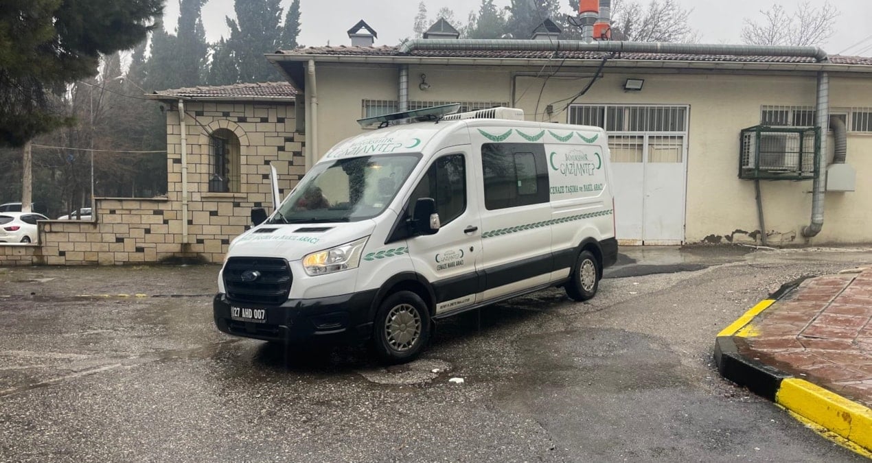 Gaziantep’te erkek dehşeti: Boşandığı kadını bıçaklayarak öldürdü