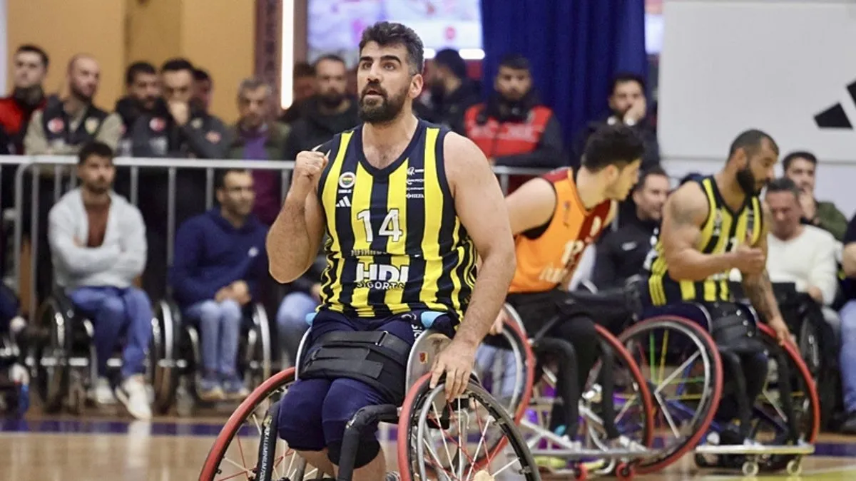 Fenerbahçe, Galatasaray’ı yendi ve seriyi 1-1’e getirdi