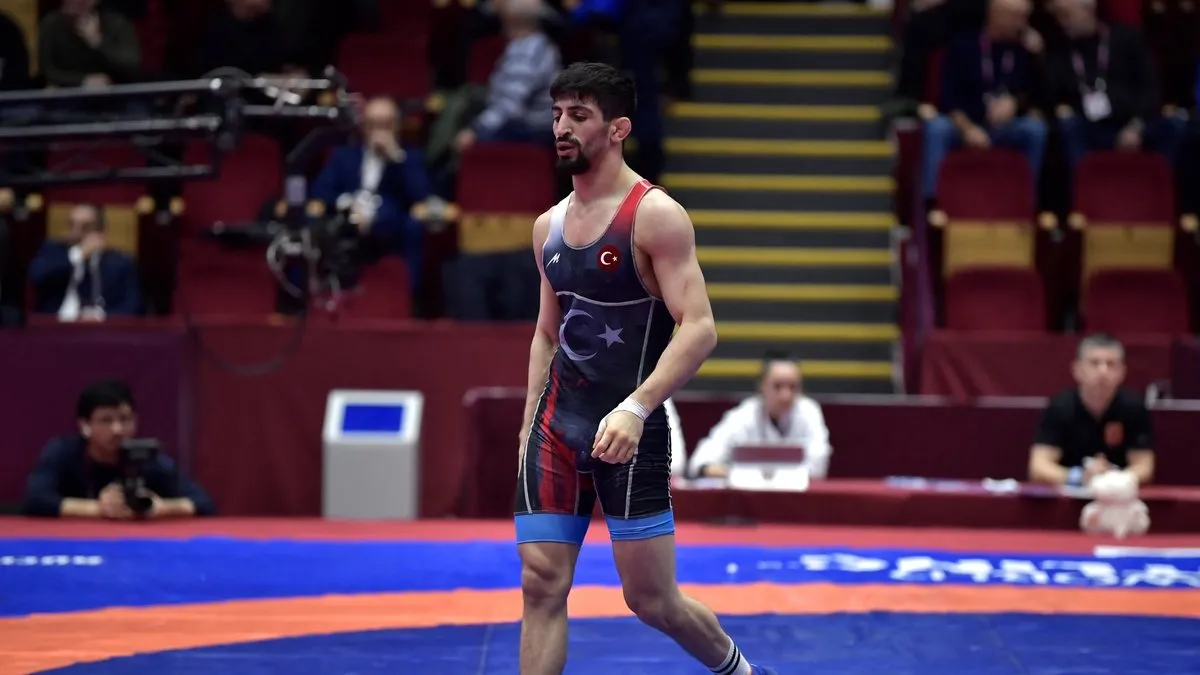 Milli güreşçi Kerem KamalAvrupa Şampiyonu oldu