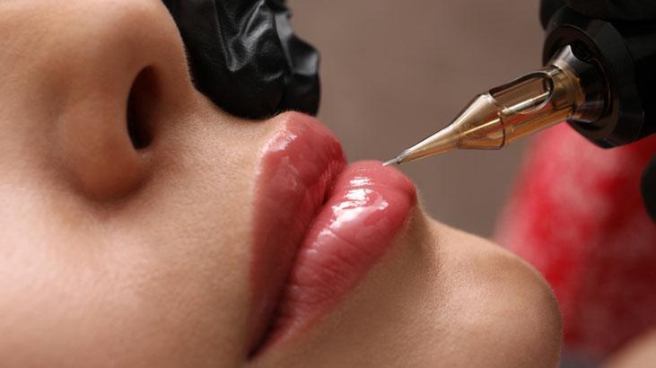 Büyük ilgi gören kalıcı makyaj trendi! Etkilerine dikkat, dönüşü zor